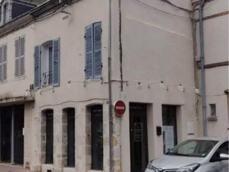 local commercial et appartement en centre-ville