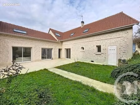 maison 5 pièces 142 m²