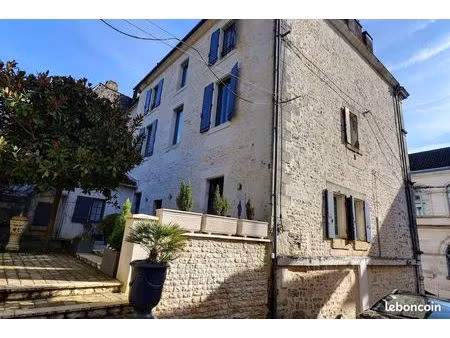 maison 12 pièces 386 m²