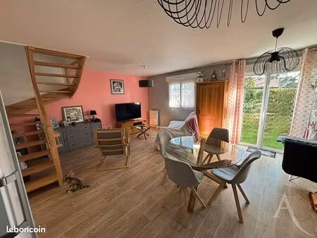 maison 4 pièces 85 m²