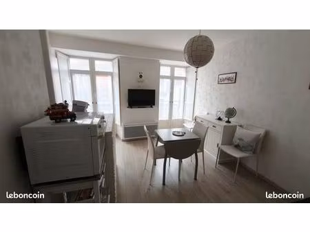 particulier vend appartement t2 à bagnères de luchon