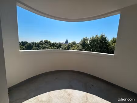 appartement 4ième etage residence manhattan