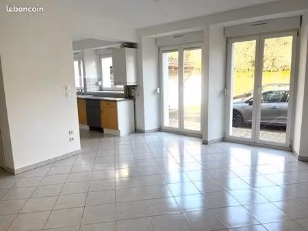 appartement 3 pièces 80 m²