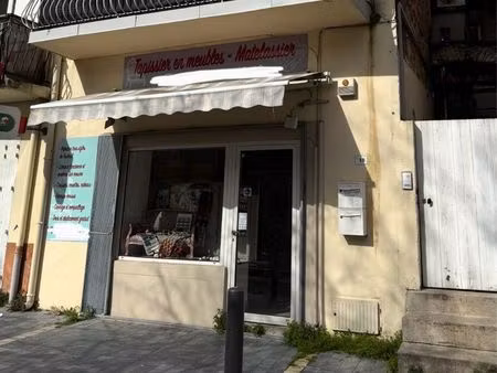 local commercial saint-geniès-de-malgoirès