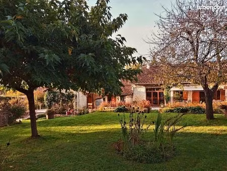 maison de caractère en pierres