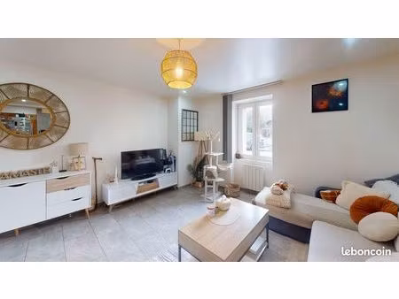 maison 3 pièces 79 m²