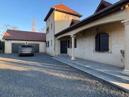 maison 5 pièces 248 m²