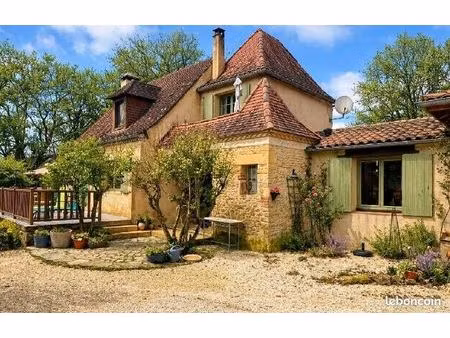 maison 9 pièces 160 m²