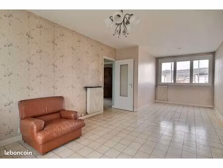 appartement 4 pièces 81 m²