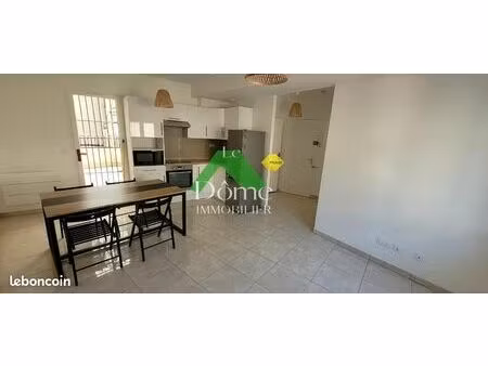 immeuble 12 pièces 182 m²