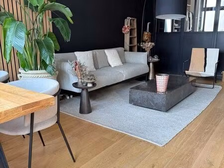 loft atypique lumineux - extérieur- stationnement