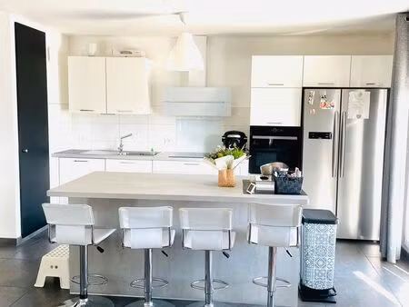 appartement 3 pièces 85m2