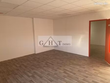 bureaux 112 m²