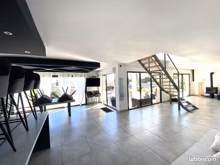 maison 190 m² – 4 chambres + piscine – rt2012