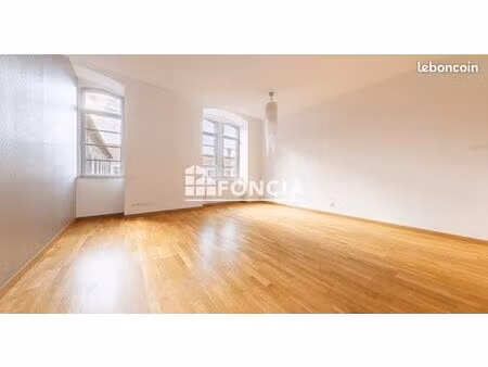 appartement t3 92 89 m² en tres bon etat avec parking