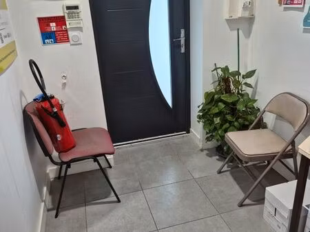 cognac centre  bureaux 75 m² avec parking à louer