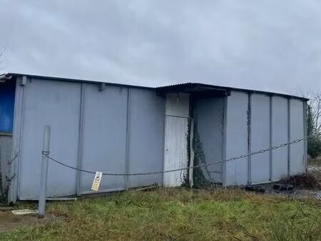 local 70 m² louvigné