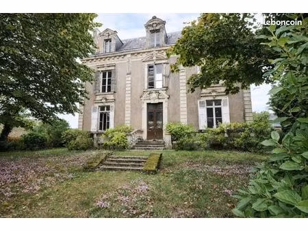 maison 11 pièces 285 m²