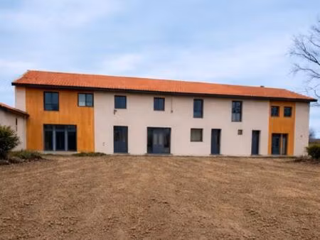 maisons en plateau avec jardin sur la commune de eyzin pinet