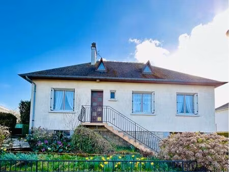maison en baie du mont st michel sur 1130m2 de terrain