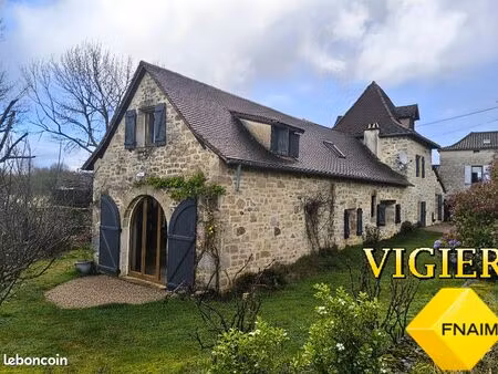 maison 8 pièces 210 m²