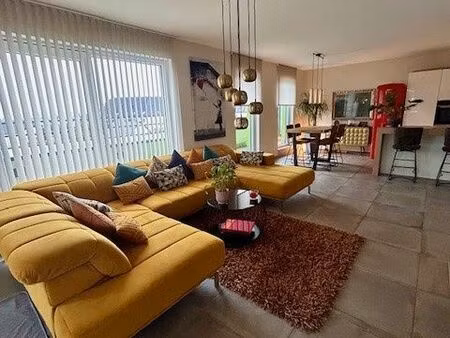 appartement 4 pièces 101 m²