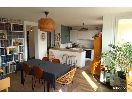 appartement . 3 pièces. 69m2