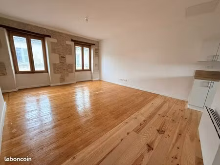 ? annonce 202 — t2 non meublé (42 m²)