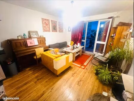 appartement 54 m² avec balcons  parking et cave – lyon 9e – métro valmy