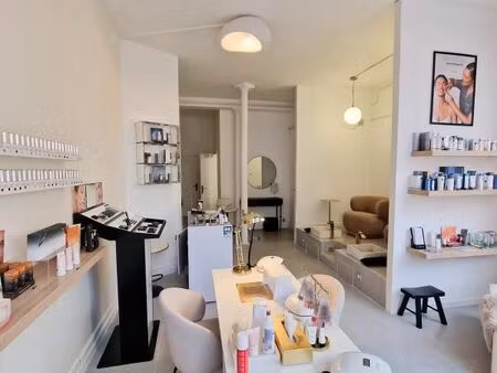 fonds de commerce esthétique 49 m²
