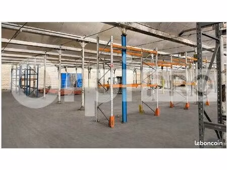 local d'activité 2 159 m²