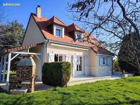 propriété 5 pièces 104 m²