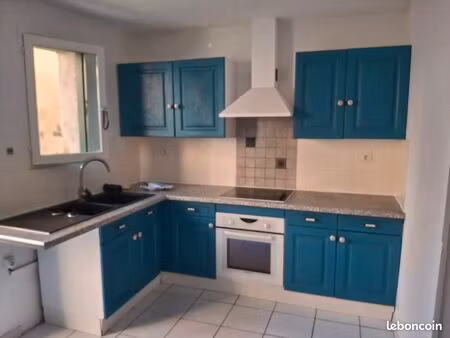 maison de ville t4 atypique - 76m² - parking privé et cour - villemur centre