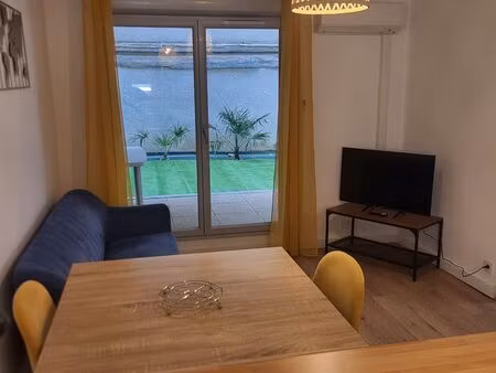 t2 36 m² avec jardin privatif – rénové – vendu meublé – climatisation