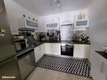 a louer grand appartement f2 87 m2 – vergeze