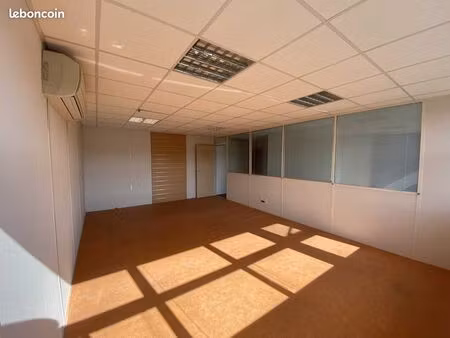 bureaux 45 m²