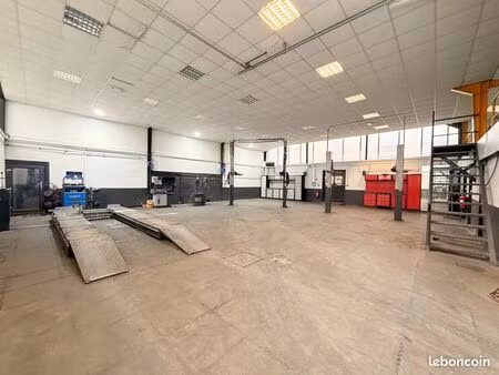 garage  local commercial 320 m² richemont