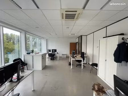 bureaux 288 m²