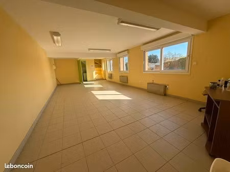 local d'activite 329 m² beauvais