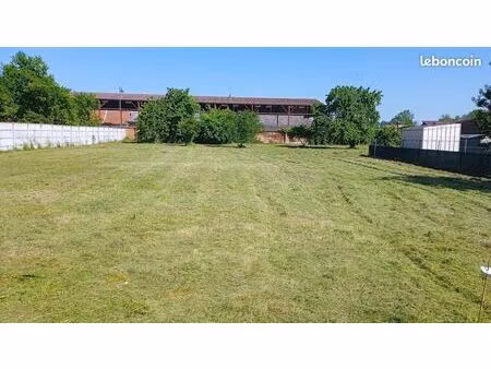 terrain 1760 m² saint-martin-aux-champs