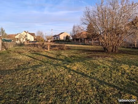 terrain 1113 m² loudrefing