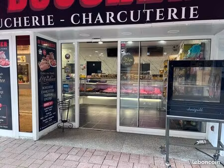 ? à louer – local commercial pour boucherie ou autre avec chambre froide et cour intérieur