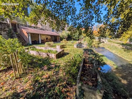 charolles centre - maison t5 de 120m2 avec garage et jardin