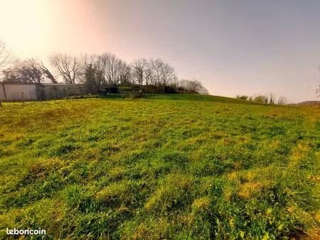 terrain 1117 m² guiche