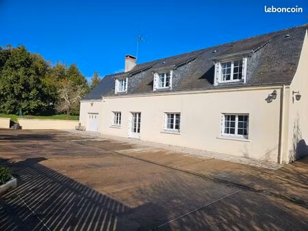 grande maison avec terrain