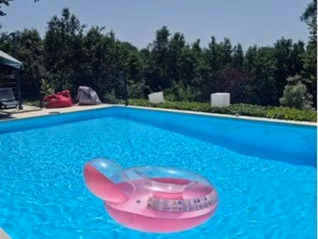 ? ensemble de 5 gîtes + chambre d’hôtes avec piscine – périgord noir – proche sarlat