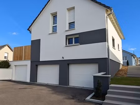 maison 2012 – 107 m² habitables + 131 m² sous-sol – 3 garages – terrain 6 54 ares