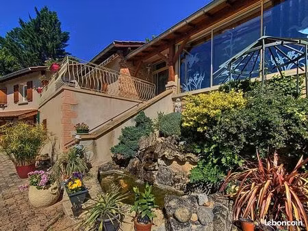 villa 7 pièces 195 m²