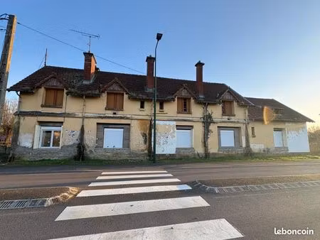 immeuble 8 pièces 200 m²