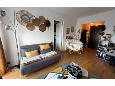 location appartement  m² t-2 à panazol  570 €